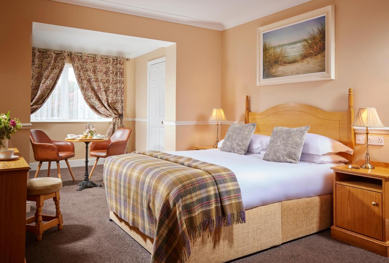 Bellbridge House Hotel Milltown Malbay Buitenkant foto