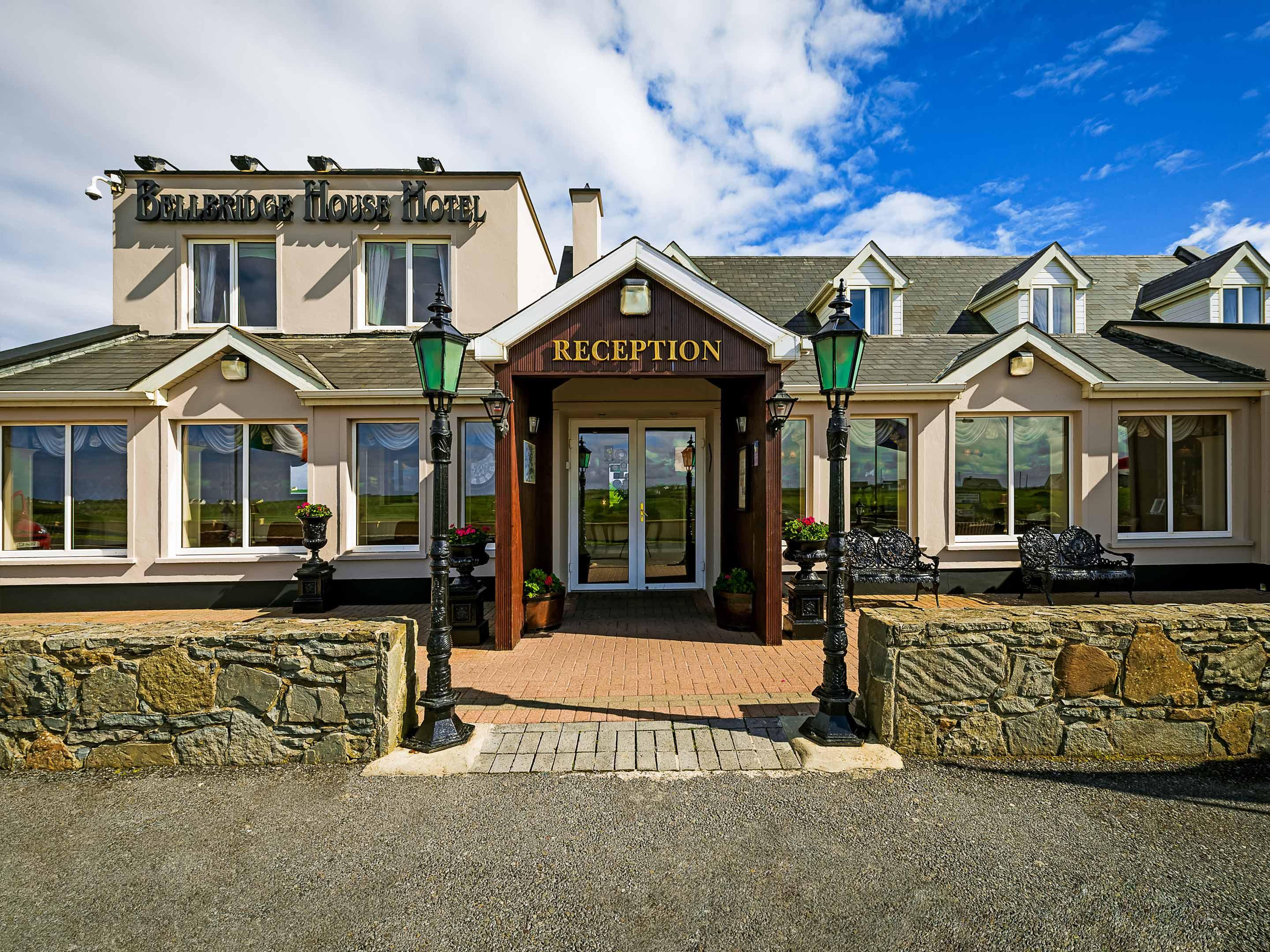 Bellbridge House Hotel Milltown Malbay Buitenkant foto
